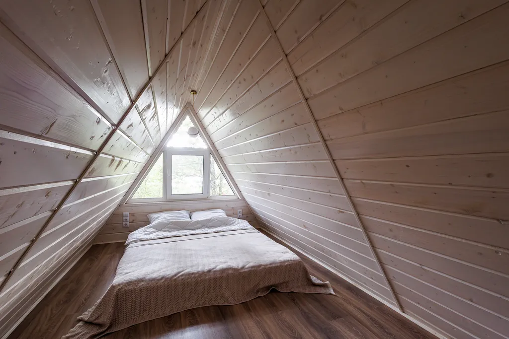 Коттедж Коттедж Уютный А-фрейм в дубовом лесу — Кузяево