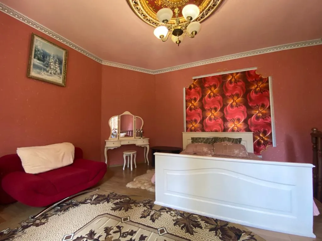 Квартира на набережной