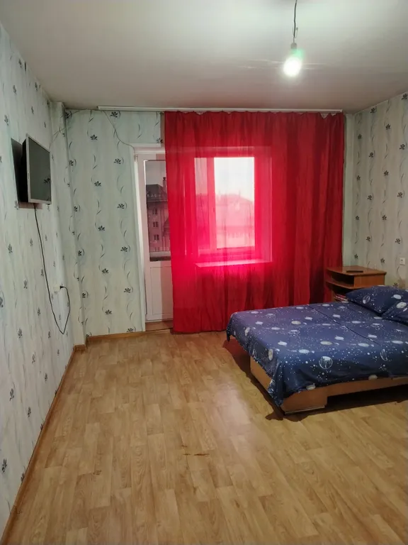 Хорошая студия с балконом