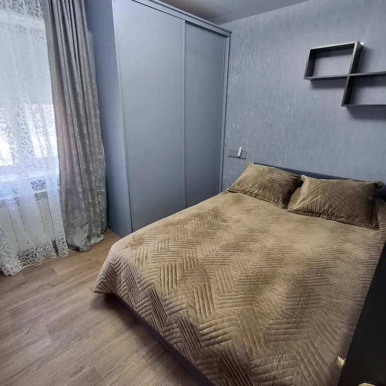 Уютная двухкомнатная квартира — аренда посуточно в Нефтеюганск