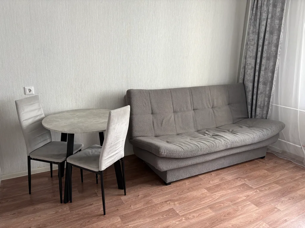 Уютная квартира-студия — аренда посуточно в Новосибирск