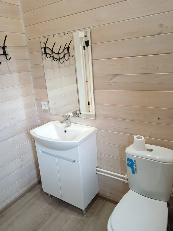 Частный дом в тихом месте в черте города