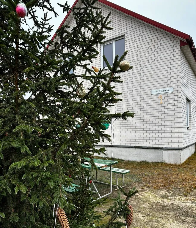 Коттедж 2 этажа в уединенном месте Бреста с парковкой во дворе