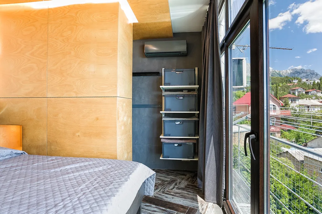 Квартира с двумя балконами и панорамным видом на море и горы