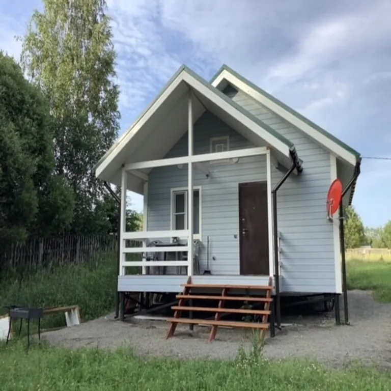 Домик на берегу