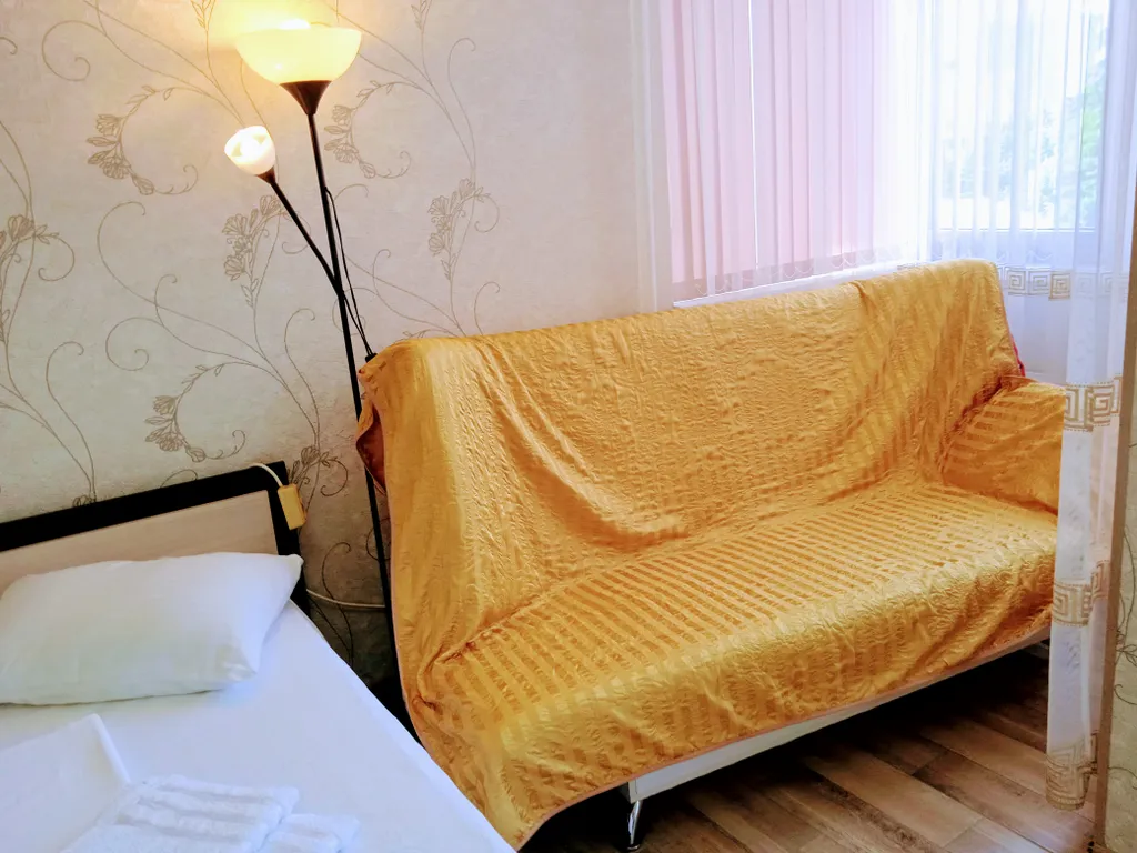 Студия с балконом