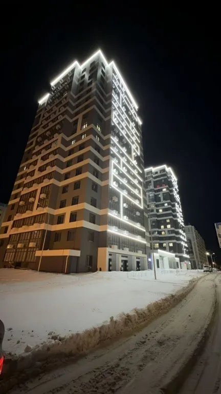 Студия с шикарным высоким потолком