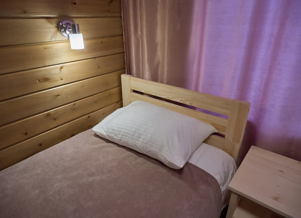 Дом на берегу озера