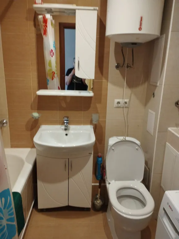 Чистая, уютная, трёхкомнатная квартира с евроремонтом и удобствами