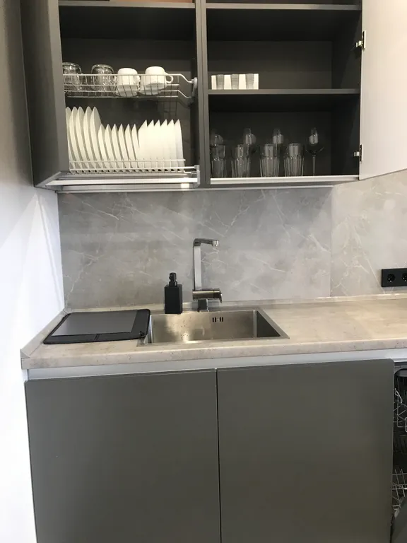 Двухкомнатный люкс с видом на Парк Победы и море