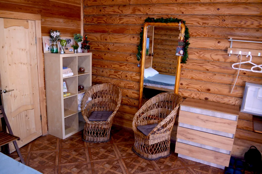 Частный дом на берегу реки Волги