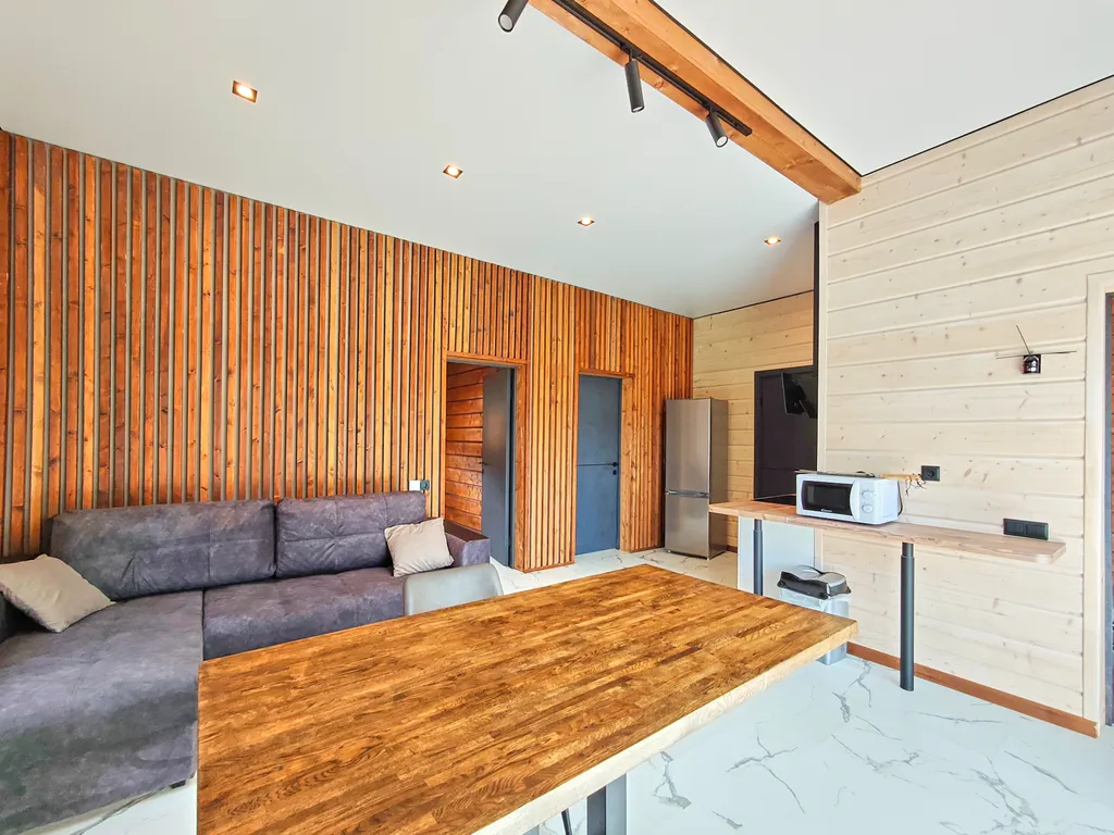 Коттедж Коттедж рядом с Красным озером — Светлое