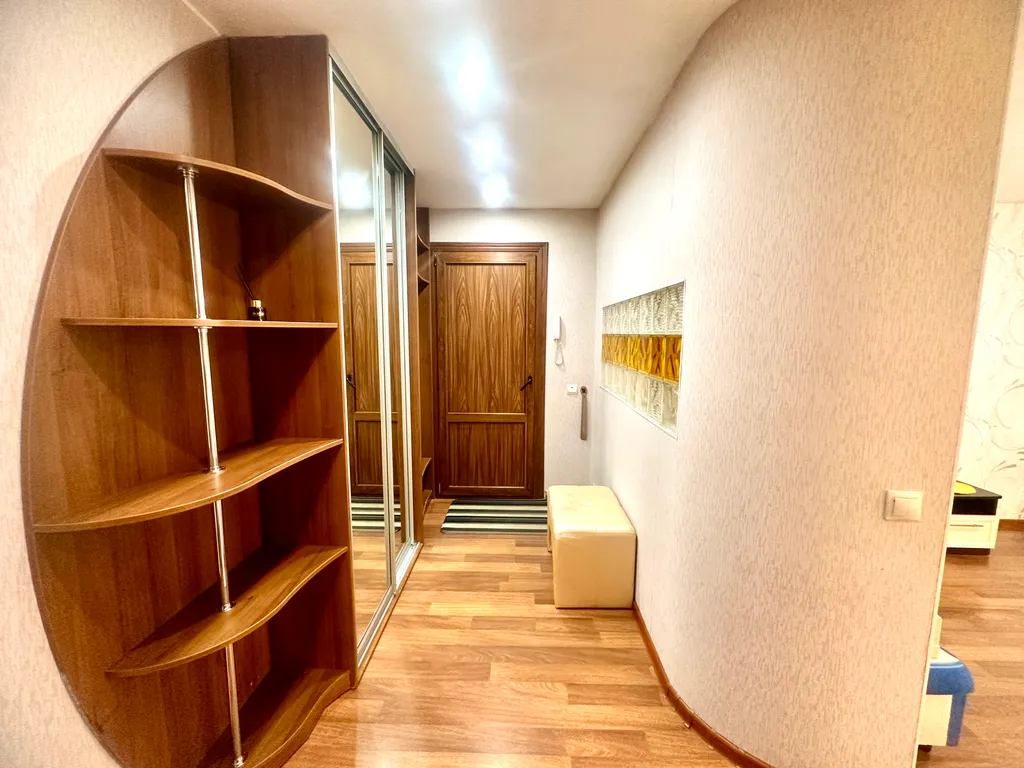 Комфортная квартира с Большой Гостиной