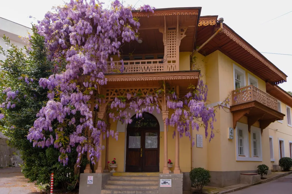 Гермес в доме-музее XIX века