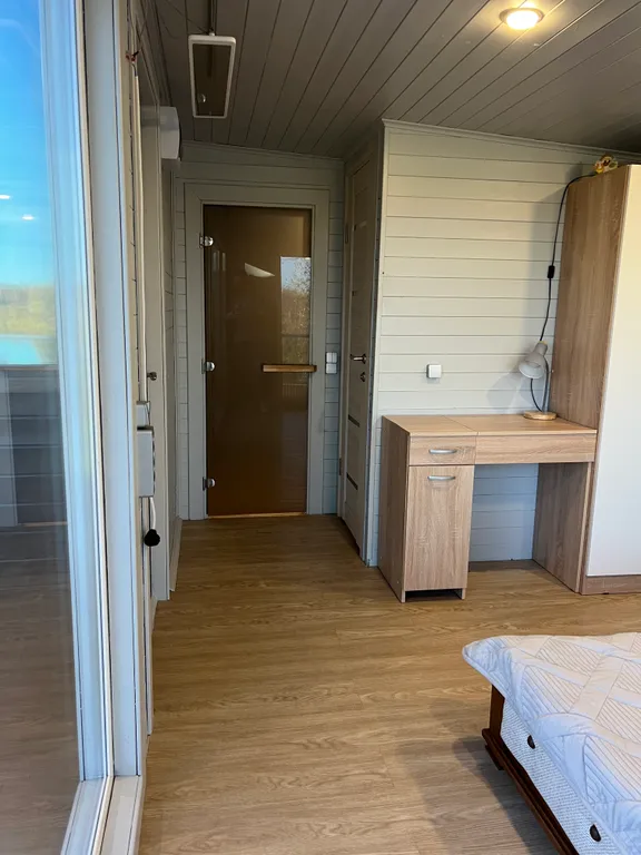 Уютный дом с видом на реку