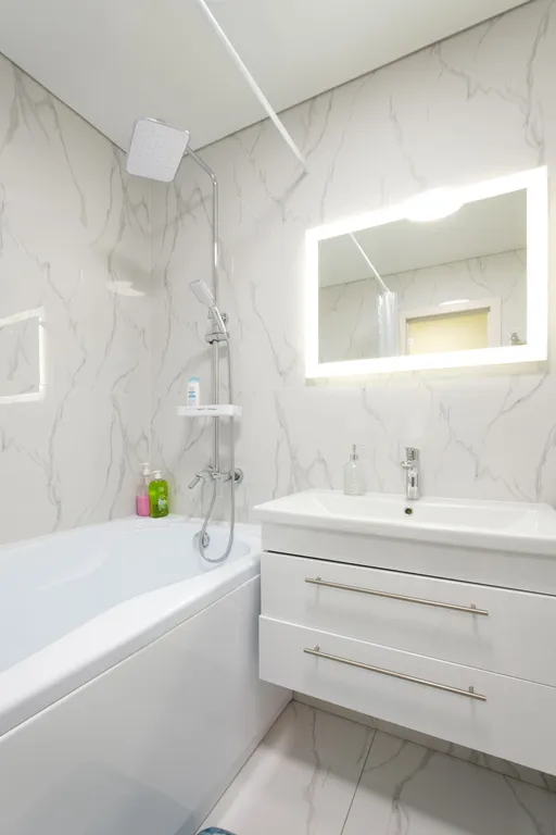 Светлая и уютная 2 комнатная квартира в центре прямо у станции метро