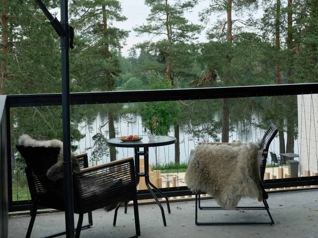 Апартаменты с панорамными окнами с видом на реку Вуокса