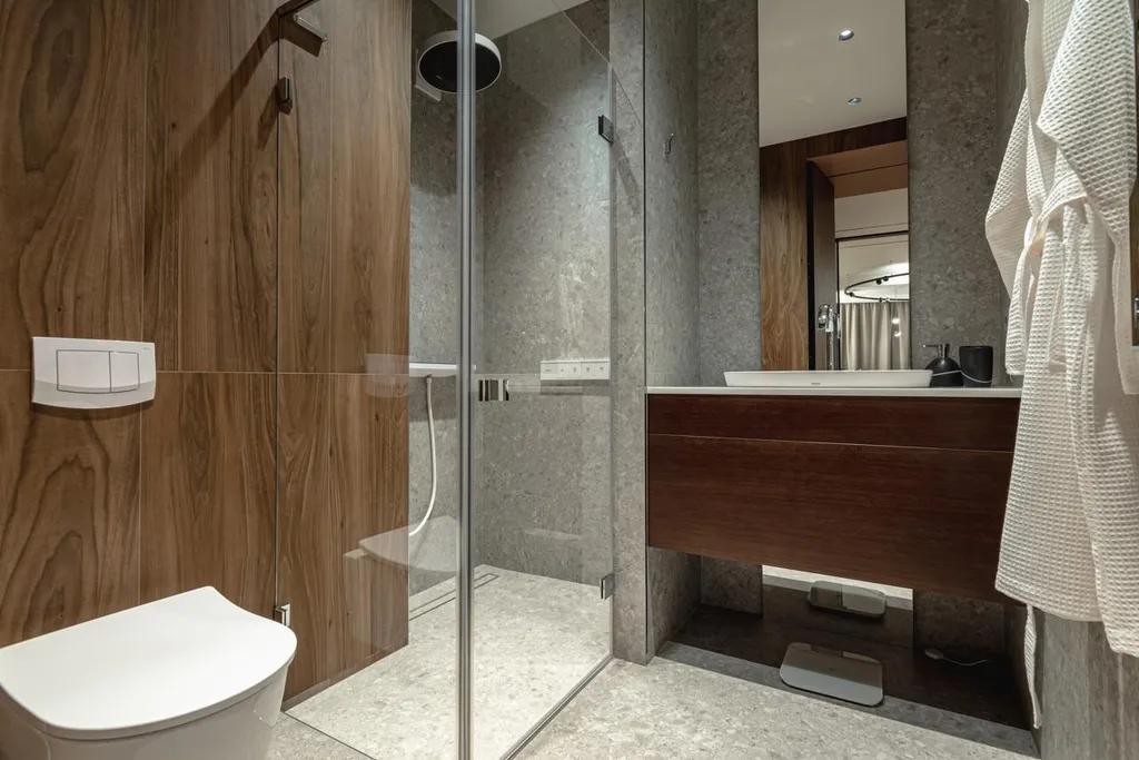 Апартамент с панорамой на море и двумя санузлами в Приморском парке