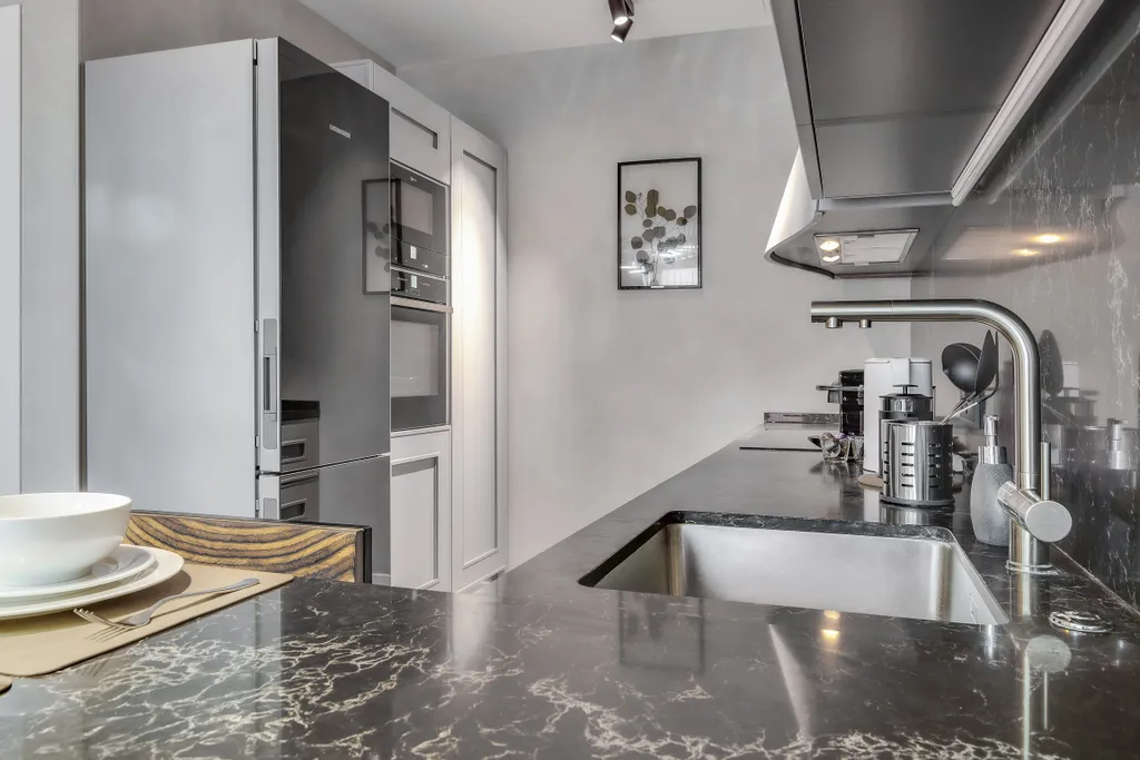 Квартира Просторные двухкомнатные апартаменты с видом на парк — Москва