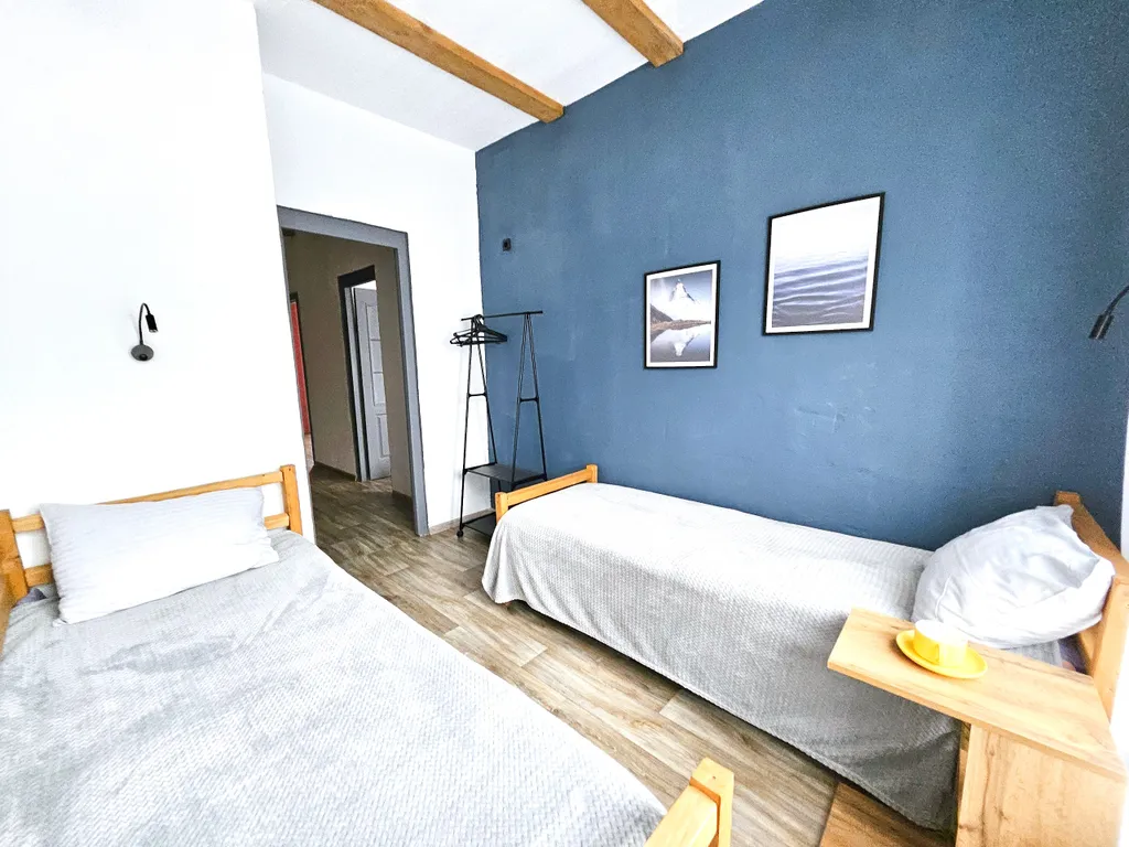 Таунхаус с видом на гору Зелёная