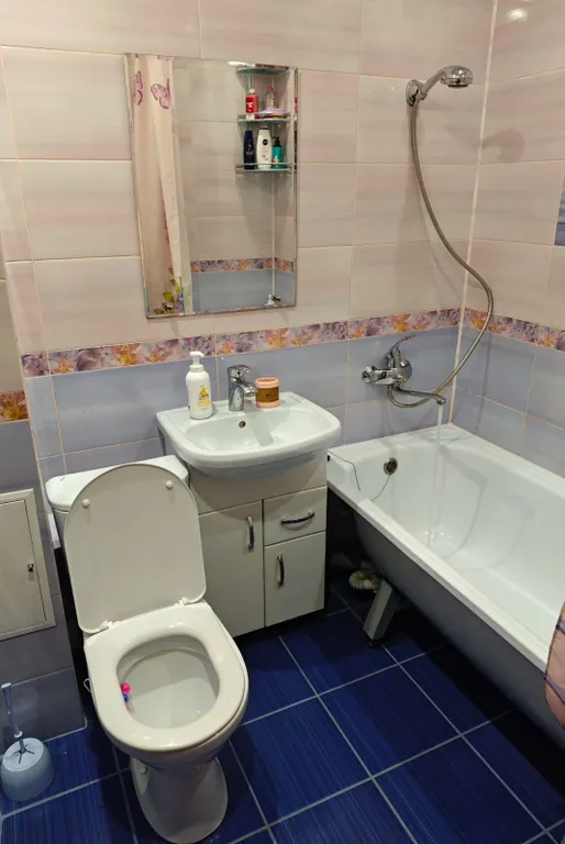 Квартира в спальном зеленом районе города