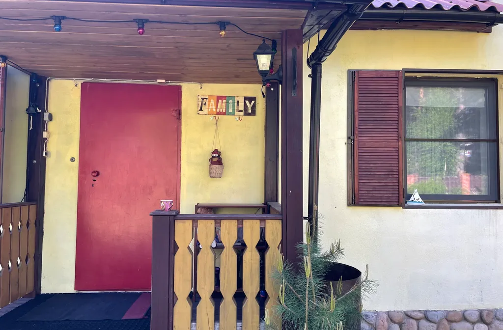 Коттедж Гостевой дом на берегу Финского залива в окружении соснового леса — Ключевое