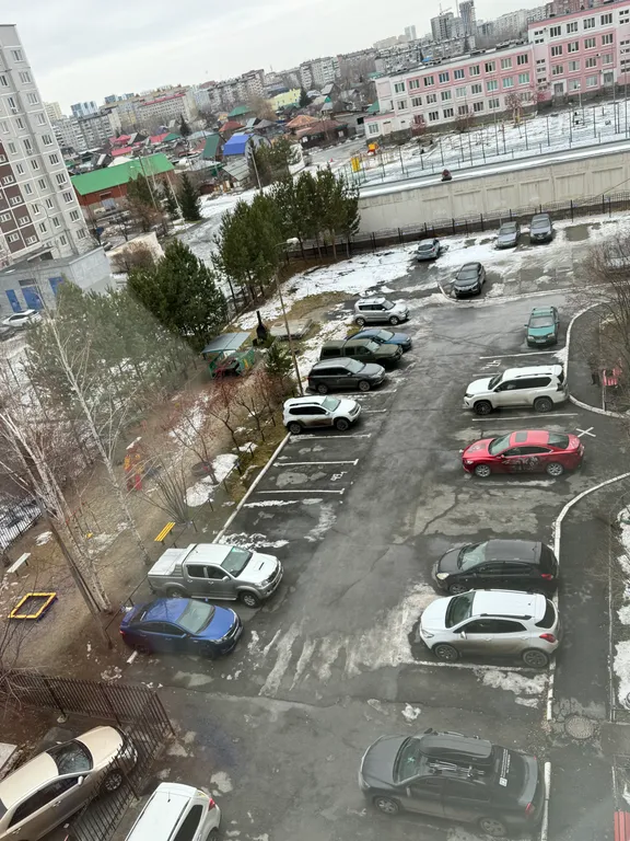 Квартира Уютная квартира около ТРЦ Кристалл — Тюмень