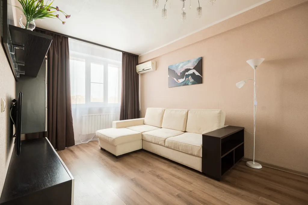 В центре, 2 кондиционера, 2 ТВ, гостиничный сервис, бесконтактно