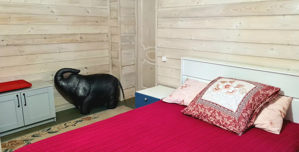 Домик у озера рядом с Москвой