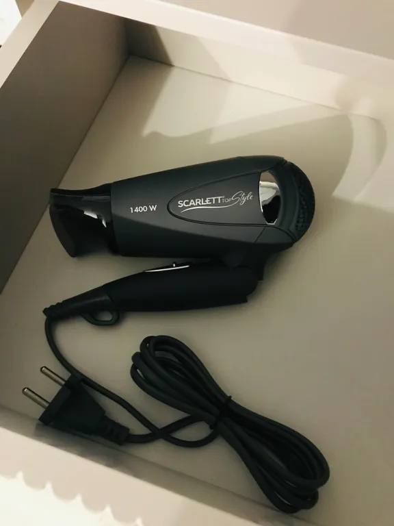 Современная шикарная с новым дизайнерским ремонтом квартира