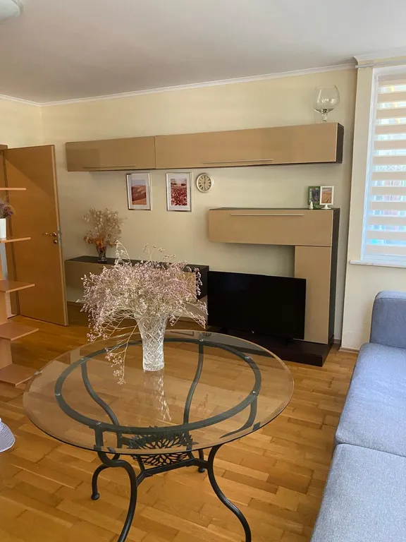 Шикарная квартира в 5 минутах от  моря