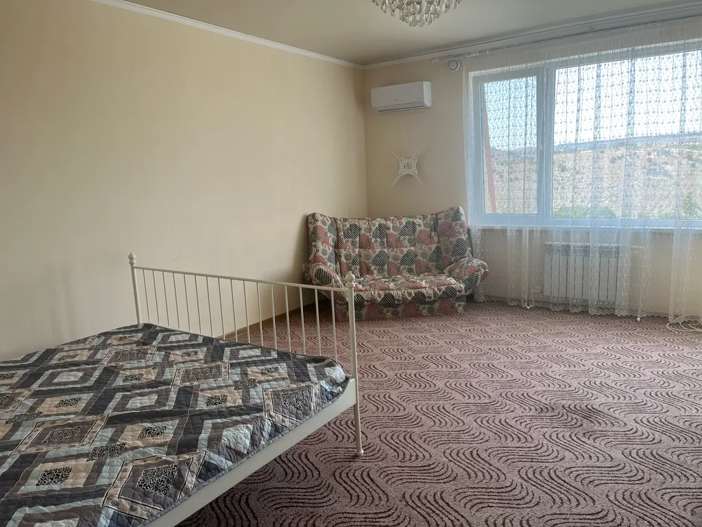 4-комнатная Квартира