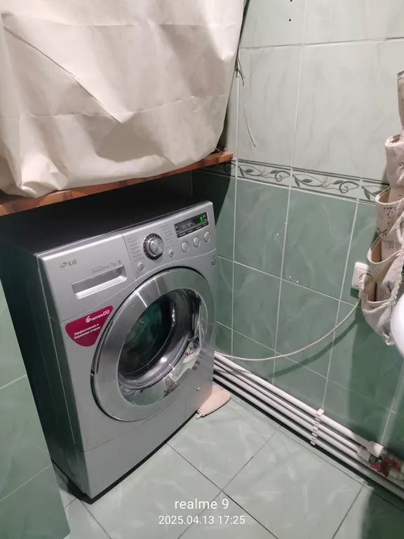 Дом возле моря, центр