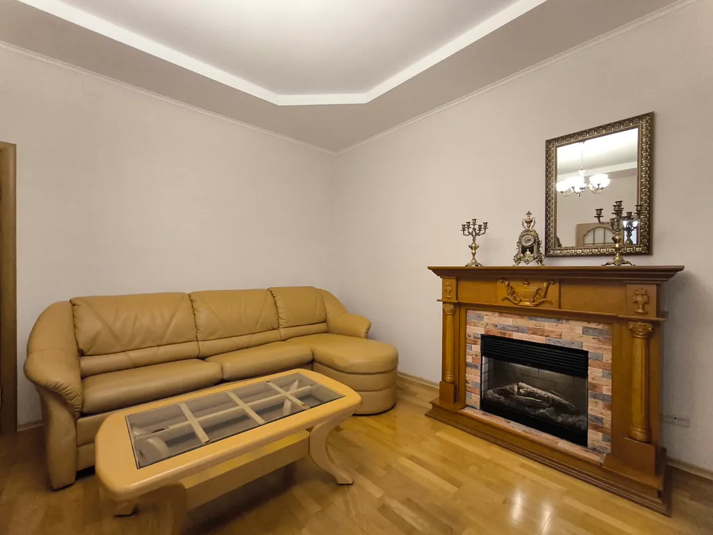 Большая трехкомнатная квартира с парковкой — аренда посуточно в Казань