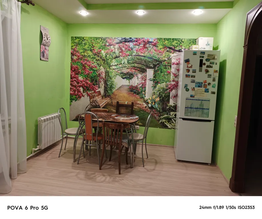 Уютный дом в спальном районе