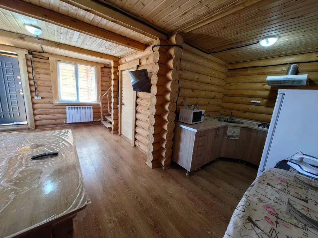 Домик на берегу моря у аквапарка