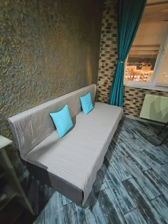 Квартира-студия в стиле лофт с панорамным видом