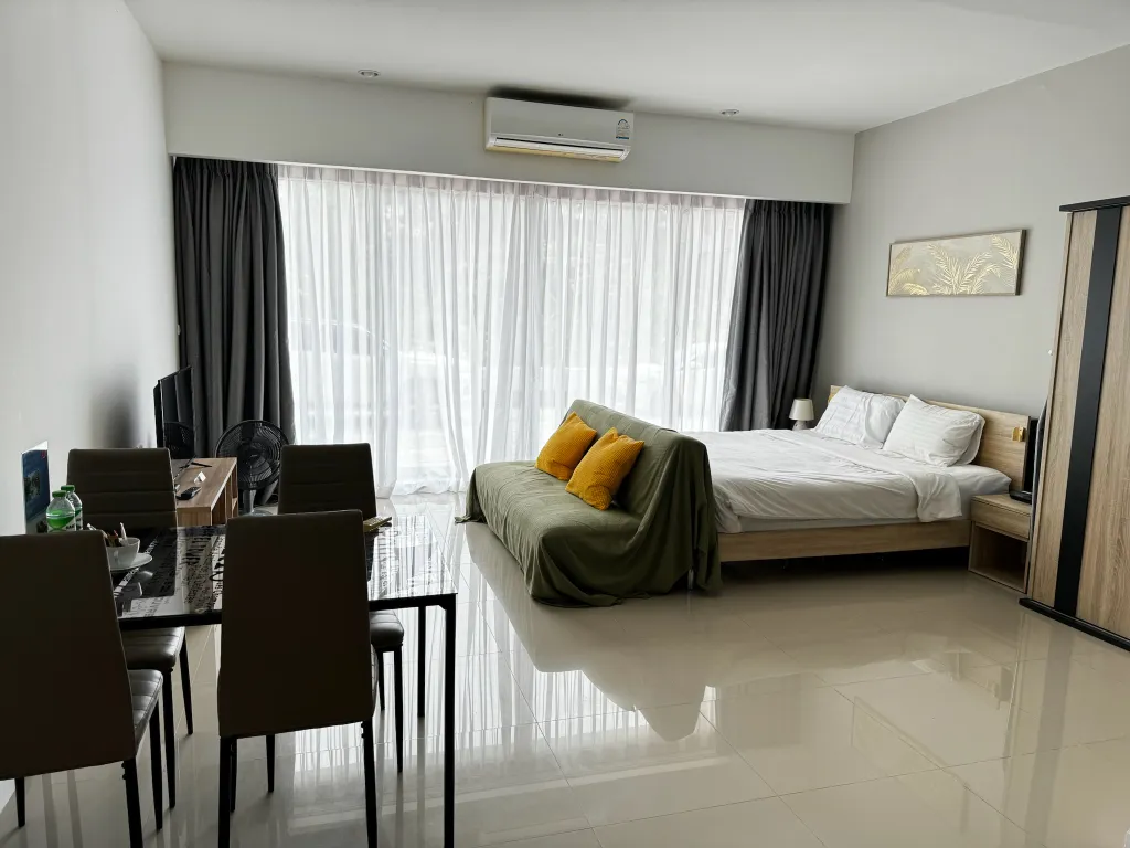 Квартира Большая студия chic condo 102 около пляжа карон — аренда посуточно в Пхукет