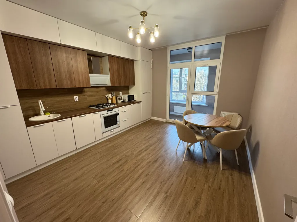 Современная, уютная квартира у парка, с прекрасным видом на море — аренда посуточно в Мариуполь