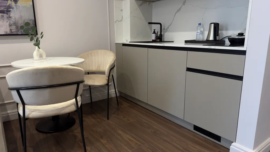 Апартамент в отеле 4* с круглогодичным бассейном