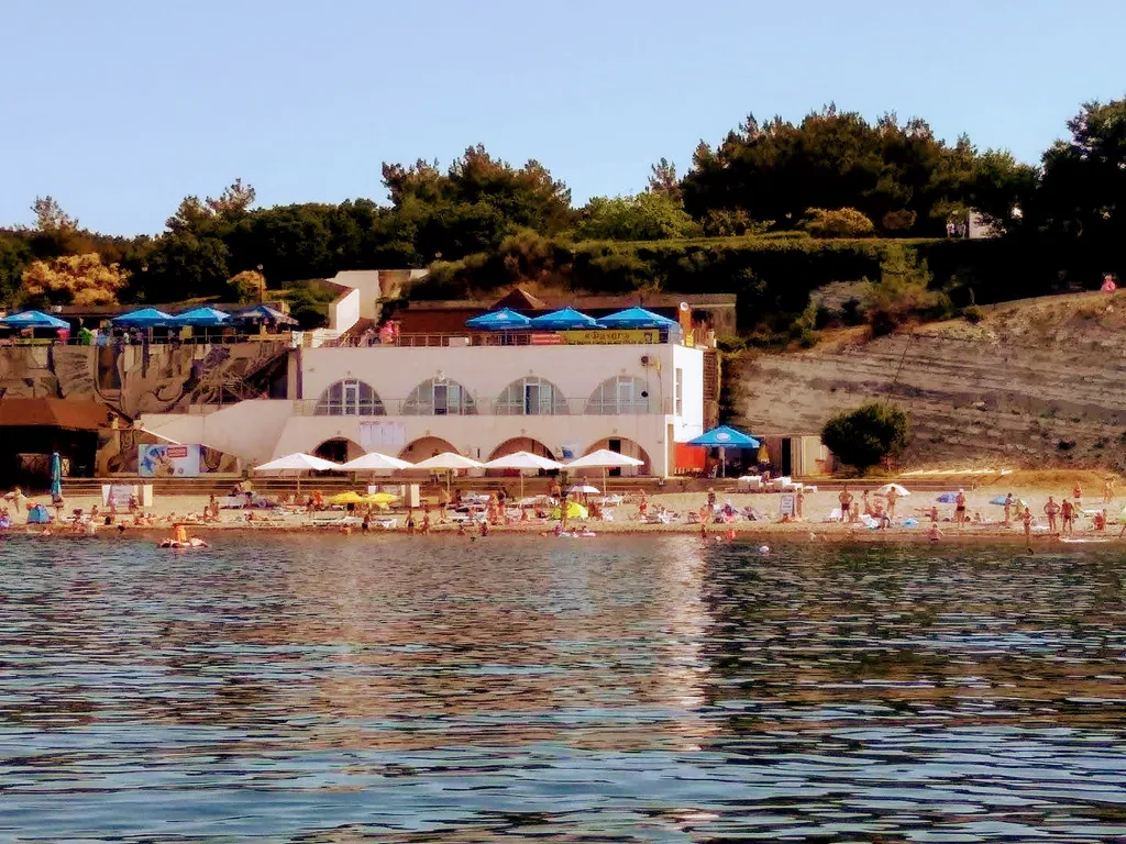 Отличная квартира с видом на море возле Факела