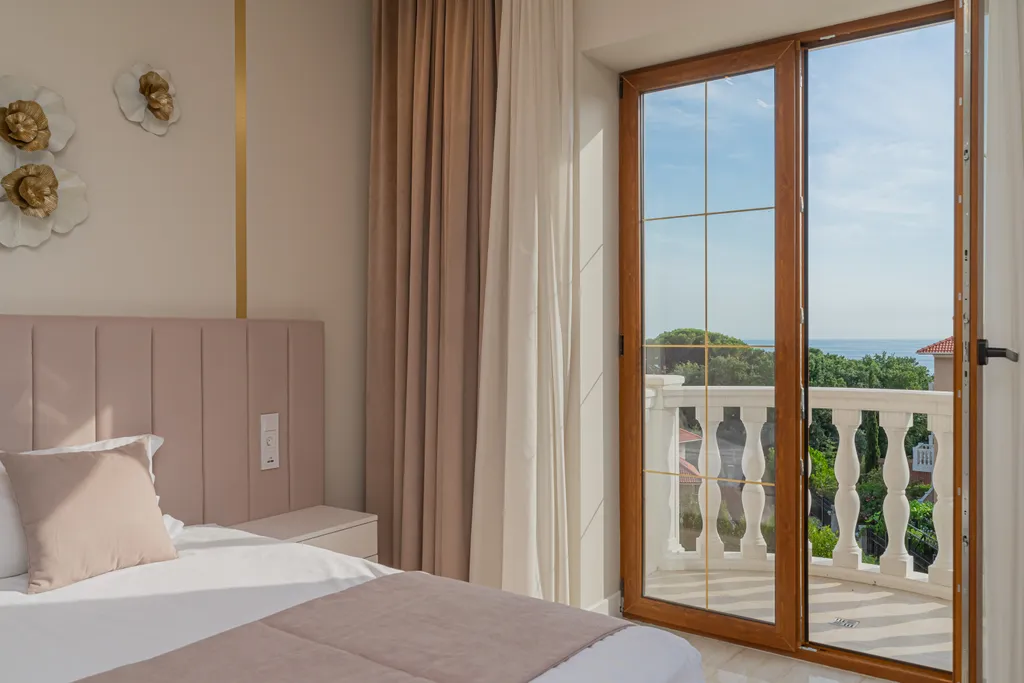 Коттедж Эксклюзивная вилла с видом на море — Симеиз