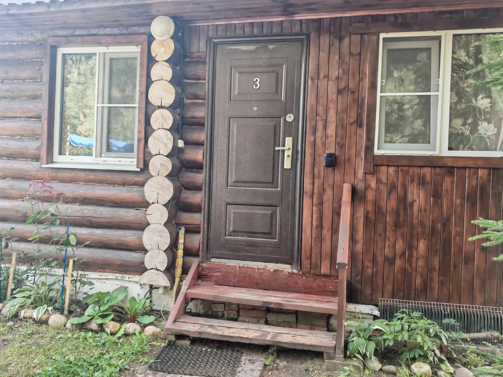 Коттедж Номер на Селигере у озера в сосновом бору — Турбаза Чайка