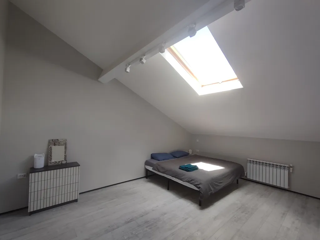 Современный дом с панорамными окнами и сауной