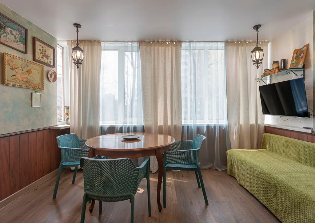 Стильная 1-комнатная квартира в центре с видом на море