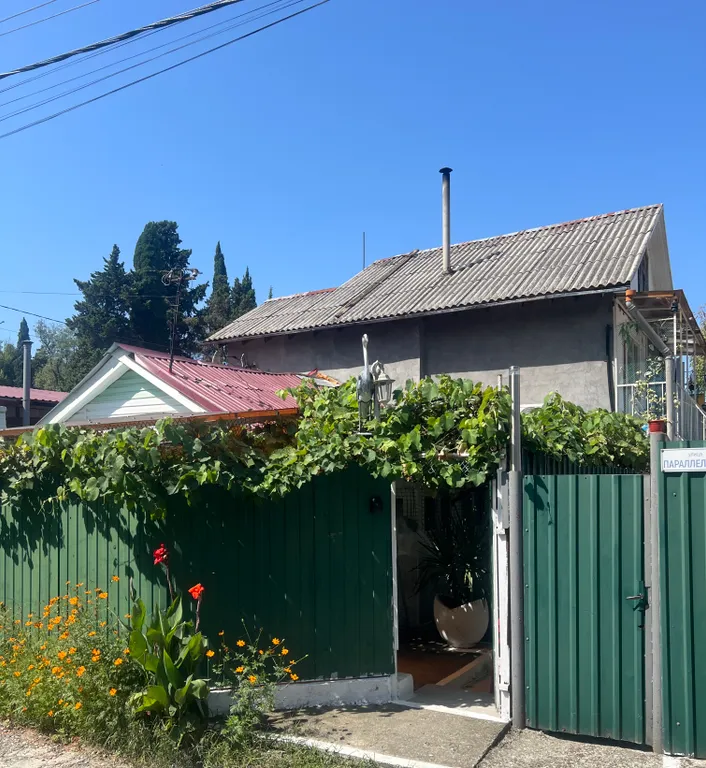 Коттедж Домик под ключ со двором — Сочи