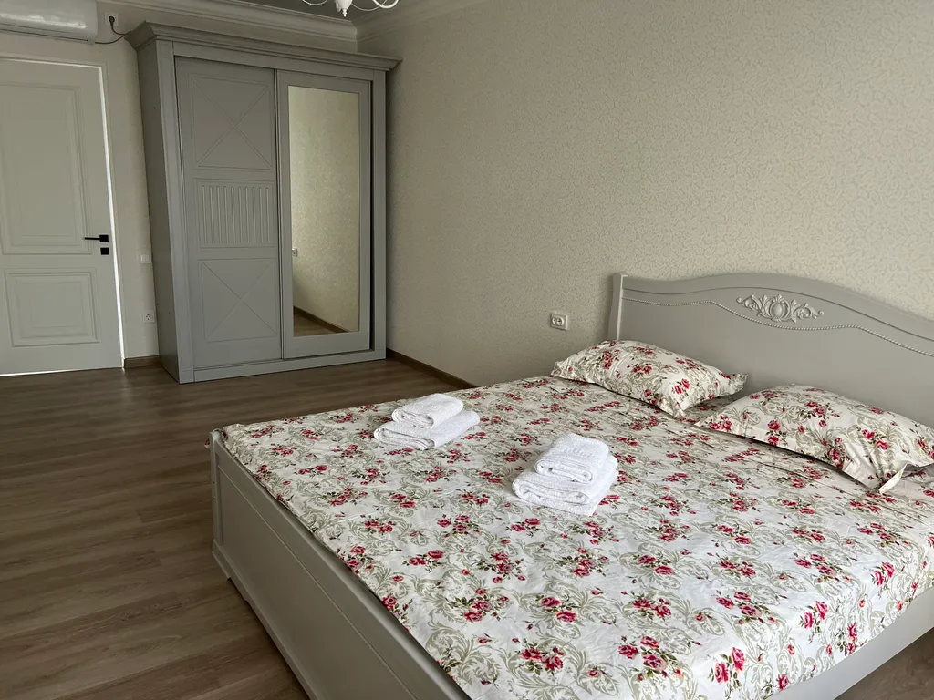 Домик на первой береговой линии