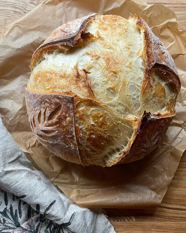 Уютный домик в лесу с горячим чаном