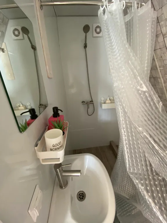 Коттедж Уединенный домик в горной глуши — Веселый