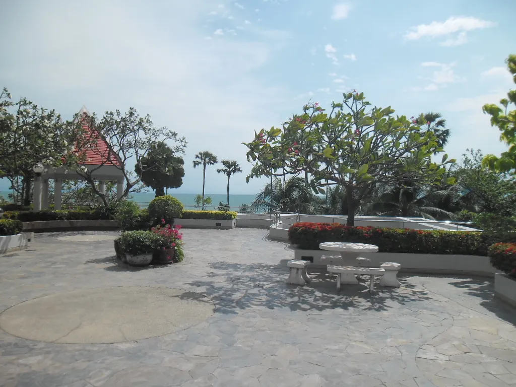 Студия с фронтальным видом на море, пляж Джомтьен